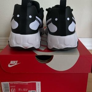 Nike Renew Lucent Size 6.5 Youth Brand New